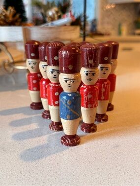 VTG Czech Hand-Painted Wooden Toy Soldiers Skittles - Red & Blue Set of 10